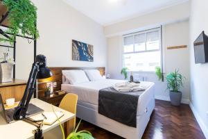 100m da praia, 300m do metrô, AC Portaria 24 horas