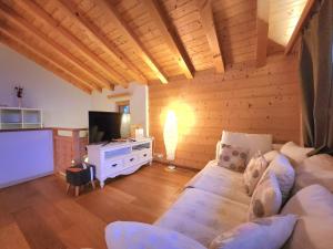 Magnifique et cosy chalet La Marmotte, St-Martin, Val dHérens