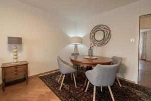 Mole Residence by Homenhancement