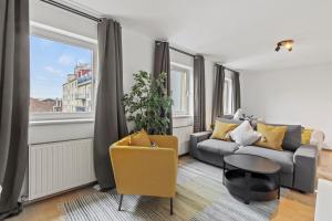 Perfect Location, 2 min to Main Station, Long Term Stays