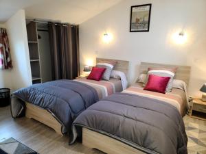 Maisons de vacances Les gites PENTY de KERROYAL : photos des chambres