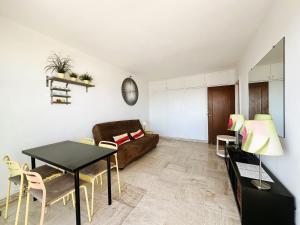 HYEBER Studio pour 2 personnes avec vue mer panoramique, sur le port dHyères