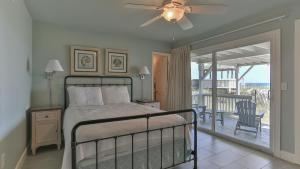 Southbay by the Gulf 132 is a Completely Renovated 3 Bedroom Beach Front Townhome in Destin