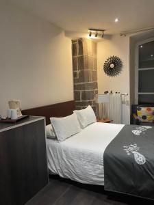 La Maison de l Echauguette Petit Dejeuner et Menage Offerts