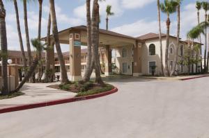 Texas Inn & Suites Pharr/San Juan - 3hvězdičkové hotely ve městě Pharr