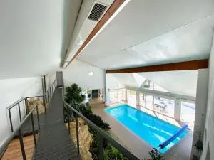 Villa avec piscine d'intérieur “ Losalia “ - La Fillotte