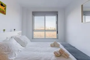 Modern Apartment: Moncofa Beachside Oasis - 巴尔德乌克索