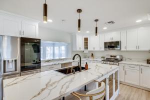 3 Mi to Old Town Home with Game Room in Scottsdale!