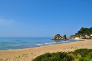 Studio Apartments, adult and childrens pool, sea View - Pelekas Beach, Corfu