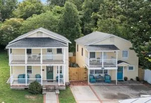 Double Up in Downtown - Bath