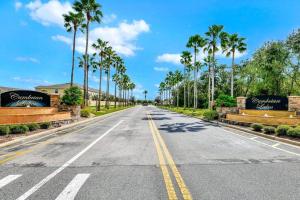 Lakeview Luxury Oasis