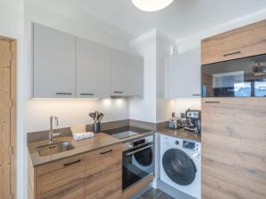 Appartement lumineux avec terrasse et parking à lAlpe dHuez - FR-1-645-62