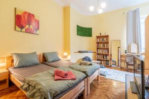 Vintage Home by NDK and Vitosha Blvd with Free Secured Parking