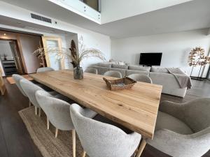 Front Line, Sea View, luxury Penthouse in Caparica