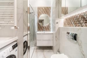 ANS Hanza Tower Apartment No 524 - Swimming pool, sauna, jacuzzi, viewing terrace