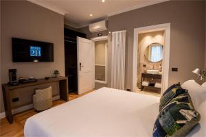 Domus 213 Guest House