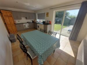 3 bed semi-detached house in a quite estate