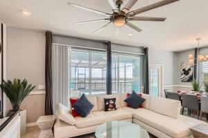 T603 Windsor Island Resort Themed 5bed Pool Disney