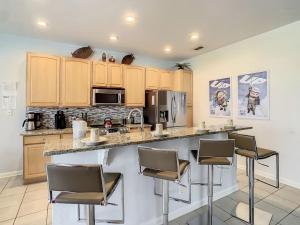 H2713M Windsor Hills Resort 4Bedrm POOL SPA Disney