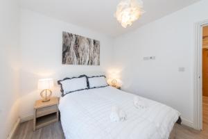 Free Parking Central Fully Equipped 1 Bedroom Apartment