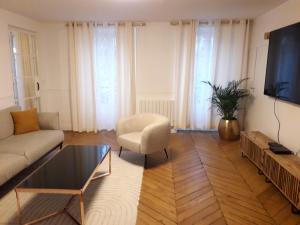 Champs Elysées Luxury appartment