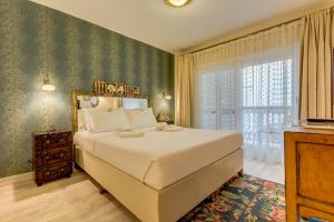 Deluxe Double Room with Side Sea View room in Villa Kore Cesme