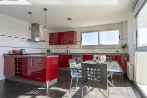 Descubre Villa Oasis - Confort, diseño y naturaleza a un paso de Valencia