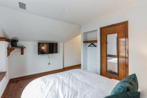 Cozy retreat in Thornton PA