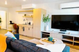 The Vinyl at Music Row