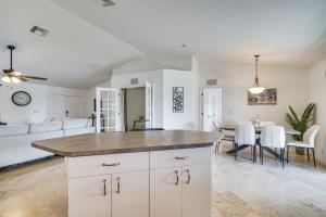 Canal-Front Cape Coral Home with Fire Pit, By Beach!