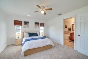 Canal-Front Cape Coral Home with Fire Pit, By Beach!