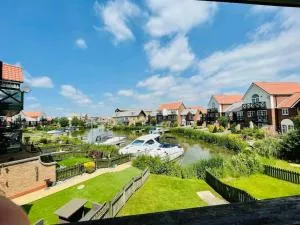 Lake house - Skellingthorpe