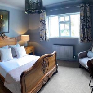 Superior Double Room room in Blazing Donkey Country Hotel
