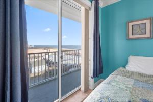 3 BR Belmont Towers on Boardwalk: Ocean & Bay Views