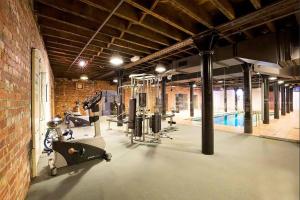 Ultra-chic Top Floor New York Style Loft Apartment