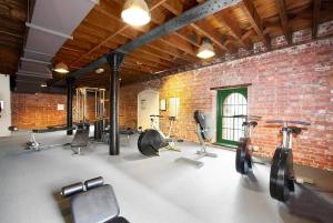 Ultra-chic Top Floor New York Style Loft Apartment