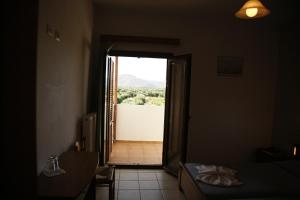 Triple Room room in Kalliopi Hotel