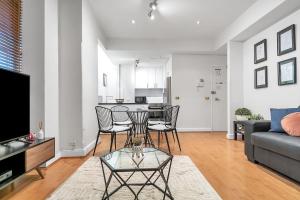 Cliveden - A Heritage Hideaway with Rooftop Pool