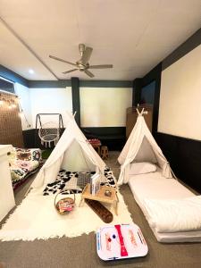 RUMAH SANTAI
