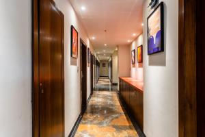 FabHotel Orange Oasis