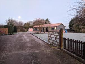 Private garden annexe with kitchenette