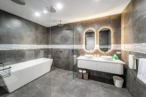 Sand and Serenity - West Beach