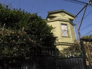 Hostal Residencia Blest Gana - Población Chorrillos