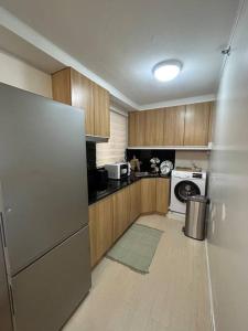 Modern Oasis: Pool + Netflix