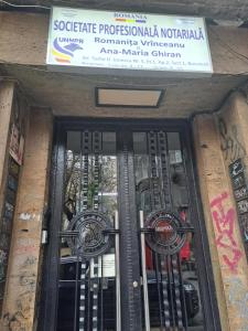 The flat of sillence Piata Romana