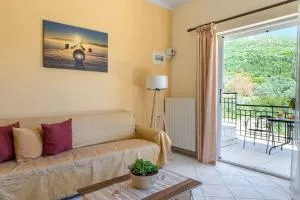 Panos Studio Triple - Razáta