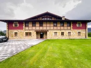 Amplia casa rural en entorno natural - Arbácegui