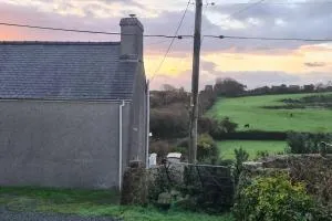 Bron Haul, Mountain Views - Llanallgo