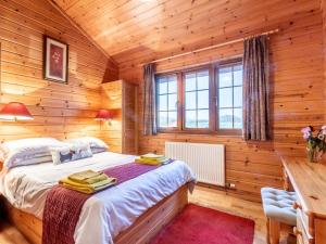 4 Bed in Clovelly 00360