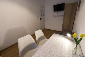 Budapest Pest-port apartment 4 rooms for 16 person
